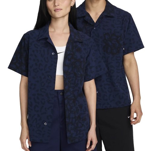 <img class='new_mark_img1' src='https://img.shop-pro.jp/img/new/icons8.gif' style='border:none;display:inline;margin:0px;padding:0px;width:auto;' />NIKE SB - BOWLER S/S BUTTON UP SHIRTS (Midnight Navy) FN2596-410ξʲ