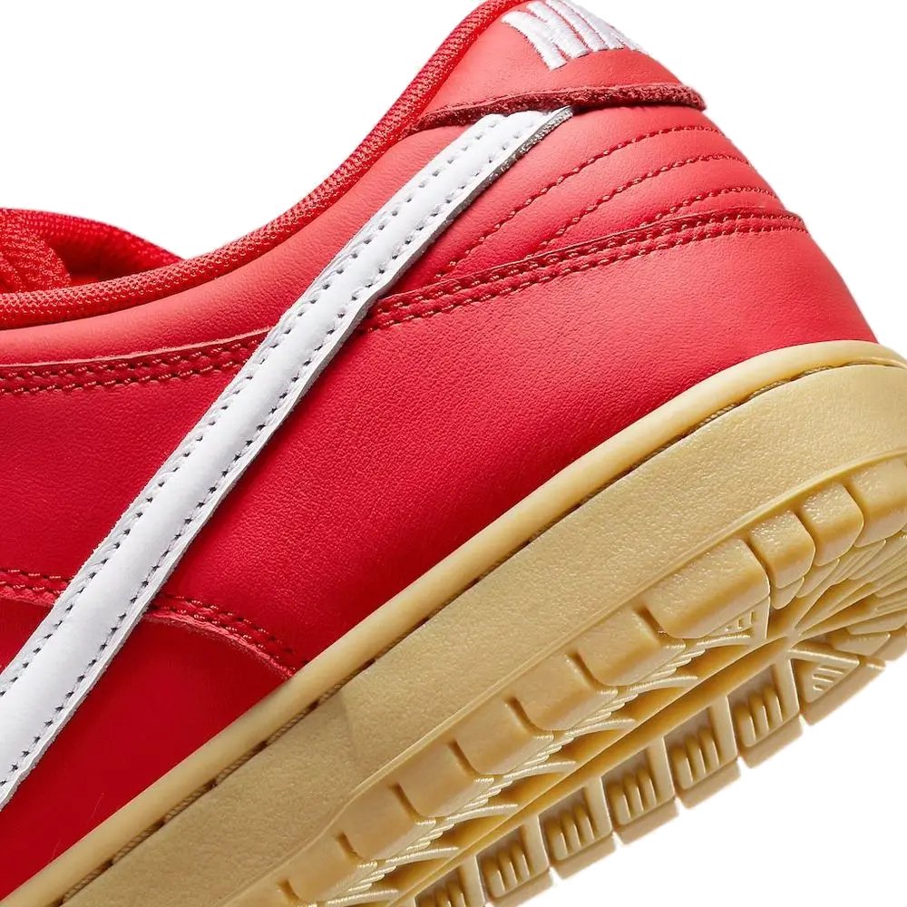 NIKE SB(ナイキ・エスビー） |NIKE SB - DUNK LOW PRO ISO オレンジレーベル (University  Red/White/University Red-Gum) FJ1674-600