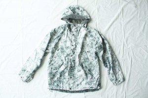 and wander アンドワンダー　white forest printed JK 
