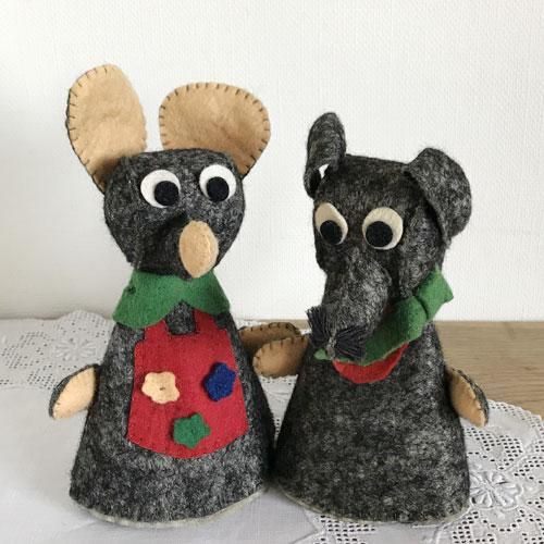 羊毛フェルト人形牛ちゃんとねずみちゃん