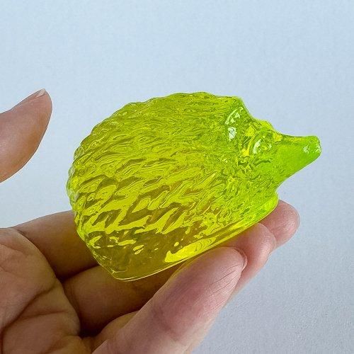 チェコ製のウランガラスの置物（珍品） チェコ製 ボヘミアガラスの置物 ウランガラスのネコ - チェコ
