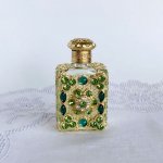 チェコ　装飾付き香水瓶　39　緑色の実