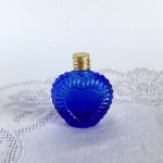 チェコ　ボヘミアガラスの香水瓶　紺色　ハート