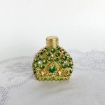 チェコ　装飾付き香水瓶　69　黄緑と真鍮の花