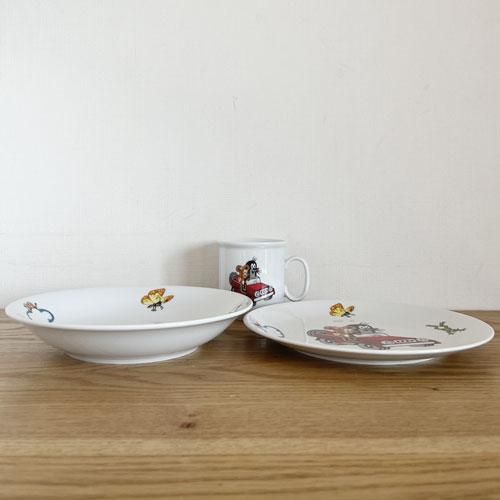 新品　チェコ　もぐらのクルテク　パスタプレート　20cmサイズ　庭仕事　東欧 新品 チェコ もぐらのクルテク パスタプレート 20cmサイズ 庭