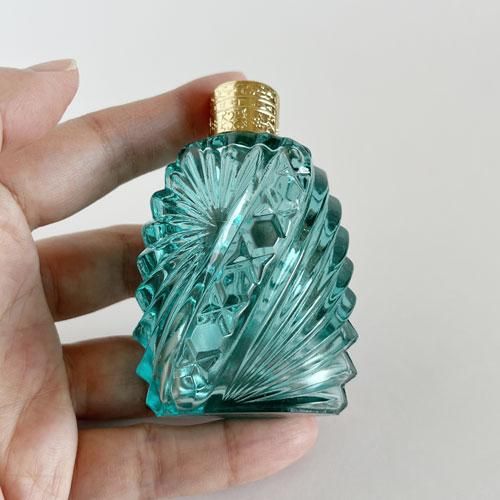 【専用価格】チェコガラス　ボヘミアン　ガラス　香水瓶　3点セット 楽天市場】チェコガラス香水瓶ボヘミアンガラス「六角形」繊細で