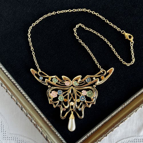 本物保証ですアールヌーヴォー アンティーク チェコガラス 蝶 首飾り ネックレス ミュシャ
