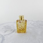 チェコ　ボヘミアガラスの香水瓶　トパーズ　葉と実