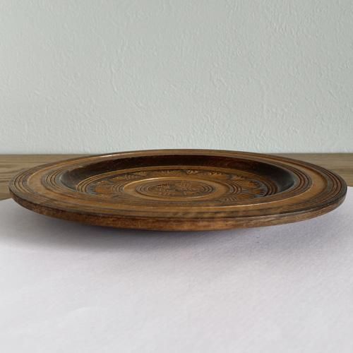 チェコスロヴァキア時代のヴィンテージ木皿 直径23.5cm 彫り模様