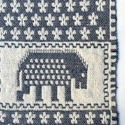 ポーランド・ヤノフ村の織物　38×90　カロリナさんのガオ柄 - チェコ雑貨、チェコ絵本のお店　ハーチェク