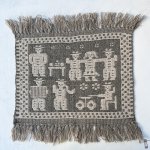 ポーランド・ヤノフ村の織物　52×41　ヘレナ・ゴウコさんの「村祭り」