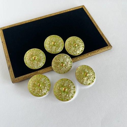 チェコのガラスボタン 27mm 6枚花びら ウランガラス - チェコ雑貨と