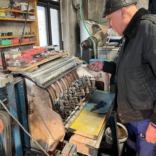 【値下げ！】グチミエコ ガラスのオブジェ【アンタカラナ】刻印入り 値下げ！】グチミエコ ガラスのオブジェ【アンタカラナ】刻印入り