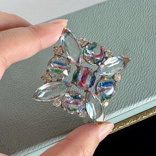 チェコ製 アイリスガラスのジュエリー 15 正方形ブローチ - チェコ雑貨