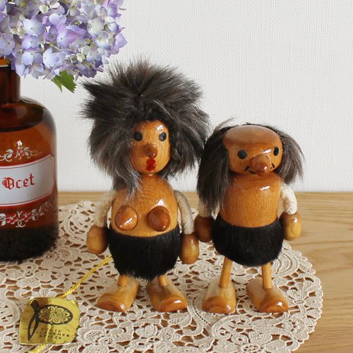 ドイツ70年代の木製人形　男女カップル - チェコ雑貨、チェコ絵本のお店　ハーチェク