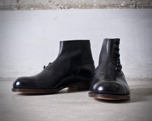 button up boots / calf × goat / black × black：forme｜toron（トロン）