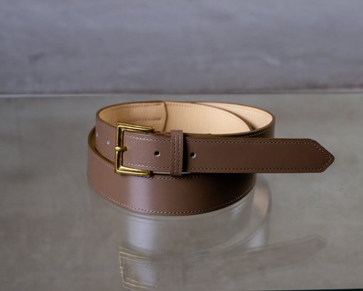 jodhpurs belt / bridle leather / navy ：forme｜toron（トロン）