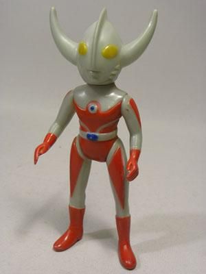 オンライン限定商品】 ブルマァク ウルトラの父 ソフビ ウルトラマン 