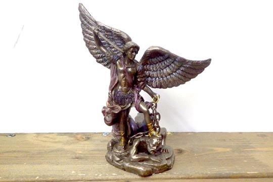 大天使 聖 ミカエル 守護聖人 置物 (12.5cm) 通販ページ - メキシカン