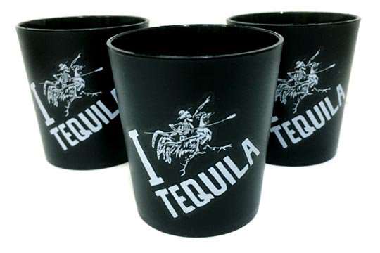 メキシコ お酒 テキーラ エスポロン プラスチック ショットグラス ３個セット　通販ページ