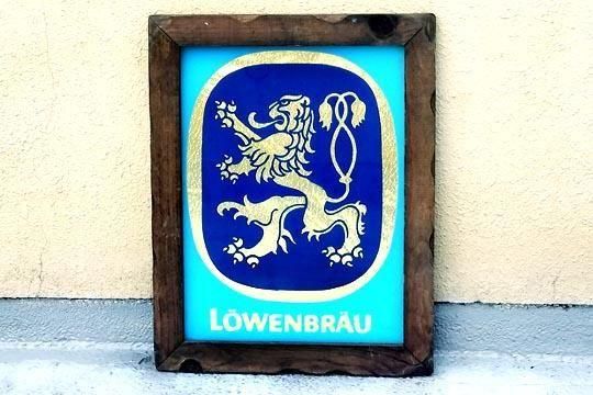 ドイツ ビール レーベンブロイ ウッド フレーム ライオン デザイン