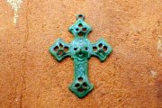 真鍮 緑青 アンティーク風 十字架 クロス チャーム アクセサリー パーツ 