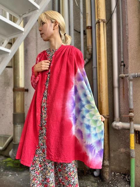 タイダイ 前開き ワンピース 優しいレッド 幻想的で華やかな大曼荼羅 タイダイ 前開き ワンピース 優しいレッド 幻想的で華やかな大