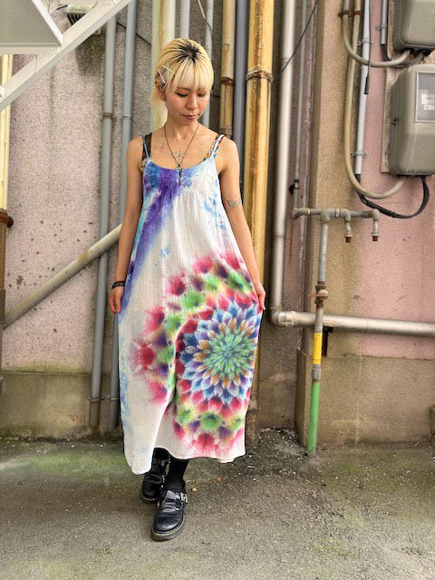 タイダイ染め　ロングワンピース　　ロングキャミワンピース　 空と海と美しい華のような大曼荼羅 Hippies Dye最新作