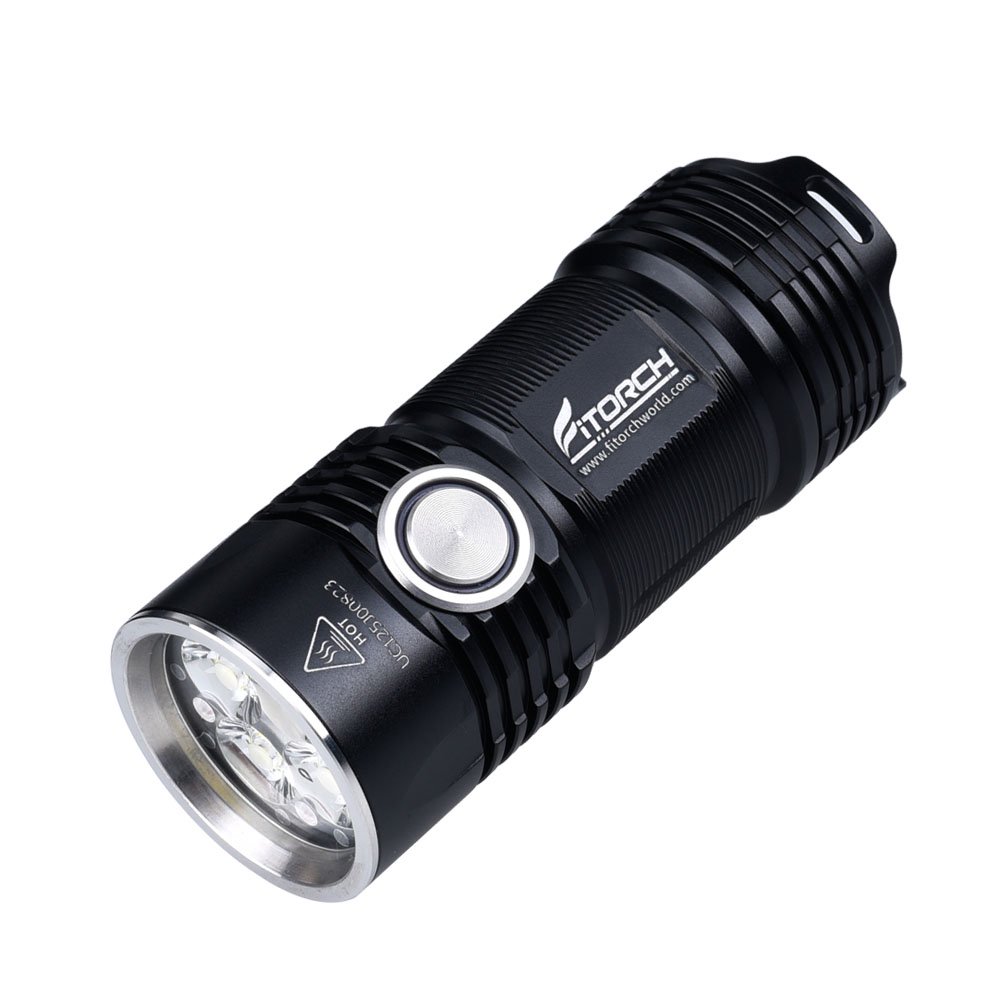 <img class='new_mark_img1' src='https://img.shop-pro.jp/img/new/icons1.gif' style='border:none;display:inline;margin:0px;padding:0px;width:auto;' />Fitorch P25 LED FLASHLIGHT 4 CREE XPG3 LEDS フィトーチ LED フラッシュライト 充電式 超高輝度 3000ルーメン
