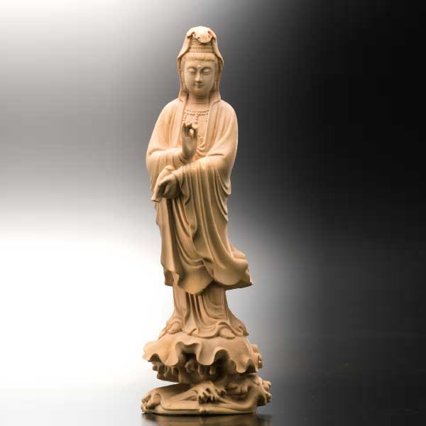 ＫＷ−１１２５ 黄楊一杢彫り 聖観音菩薩立像