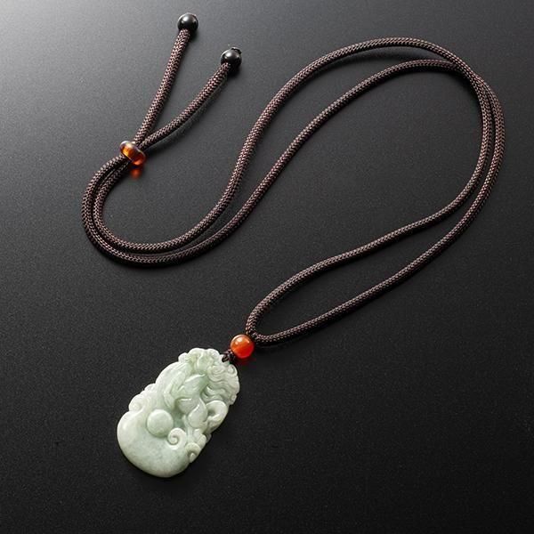 翡翠飛躍馬ペンダント ー 三宝堂オンラインショップ