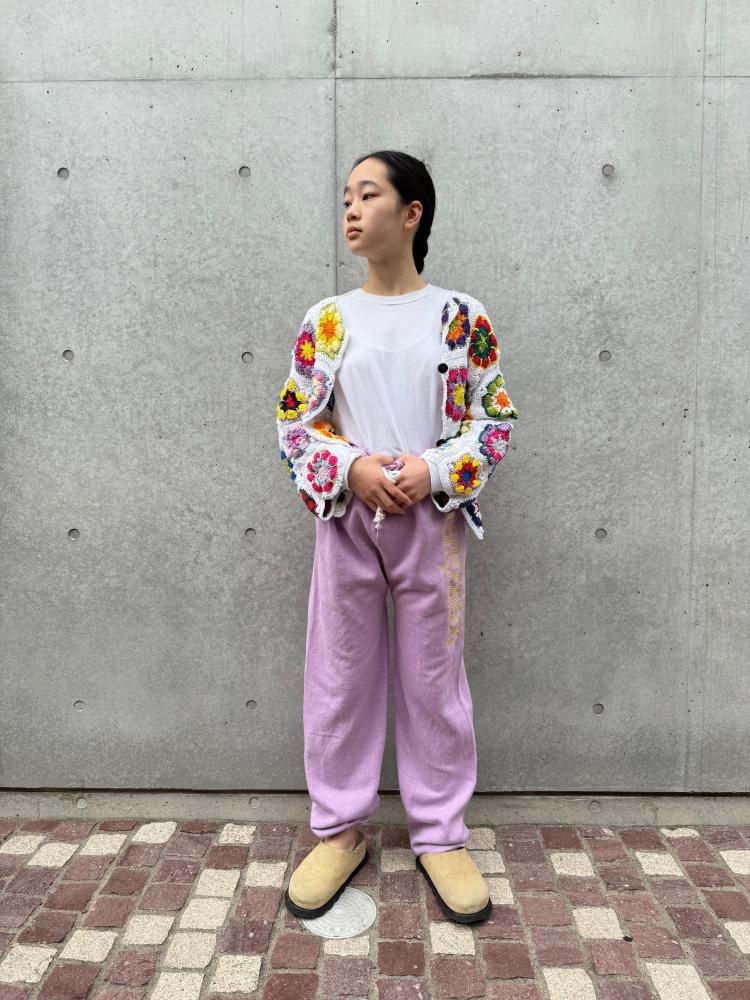 <img class='new_mark_img1' src='https://img.shop-pro.jp/img/new/icons61.gif' style='border:none;display:inline;margin:0px;padding:0px;width:auto;' />needlework everyday  moderate sweat pants 