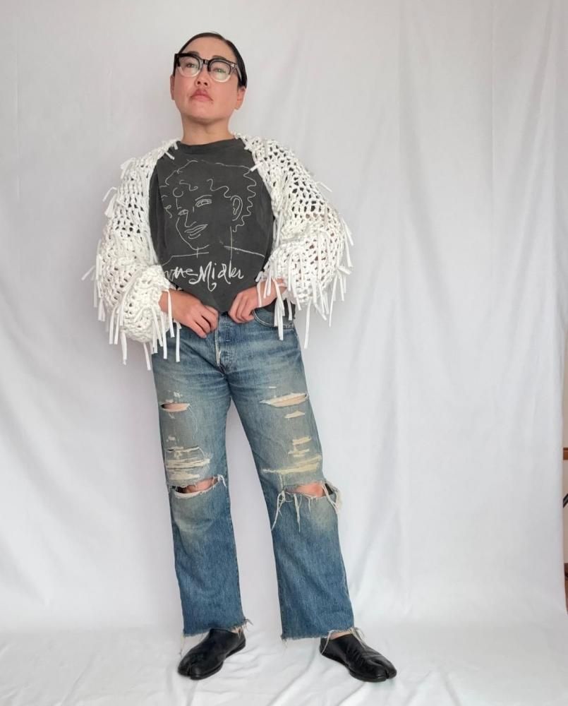 <img class='new_mark_img1' src='https://img.shop-pro.jp/img/new/icons61.gif' style='border:none;display:inline;margin:0px;padding:0px;width:auto;' />moderate original hand knitted fringe cardigan WHITE