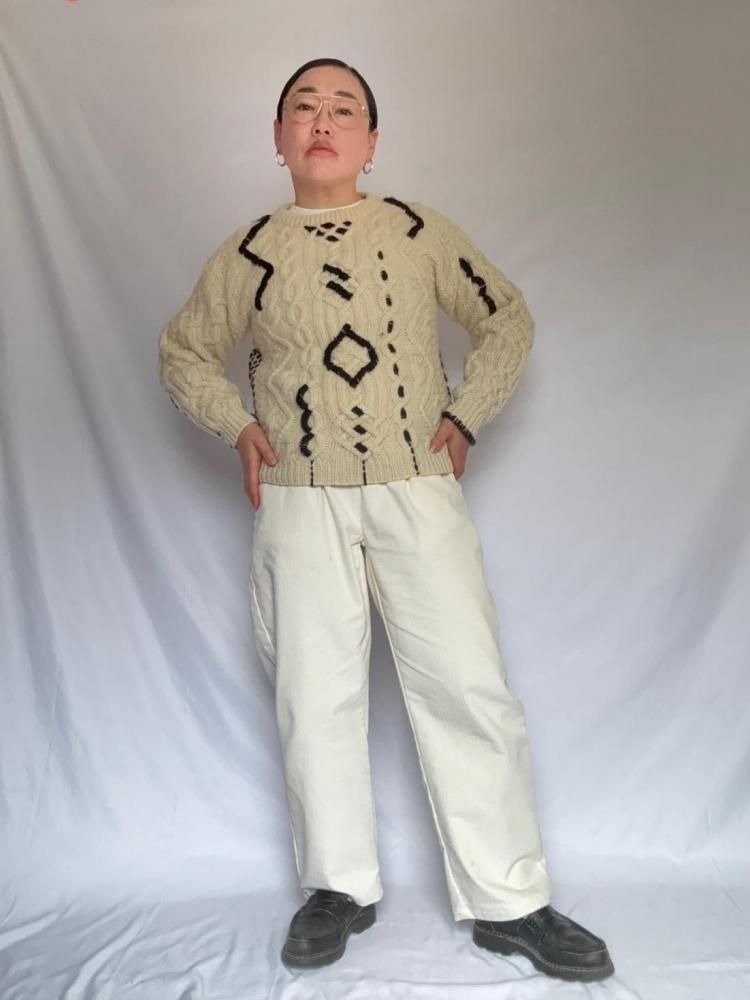 <img class='new_mark_img1' src='https://img.shop-pro.jp/img/new/icons61.gif' style='border:none;display:inline;margin:0px;padding:0px;width:auto;' />Moderate original hand stitched reworked  sweater