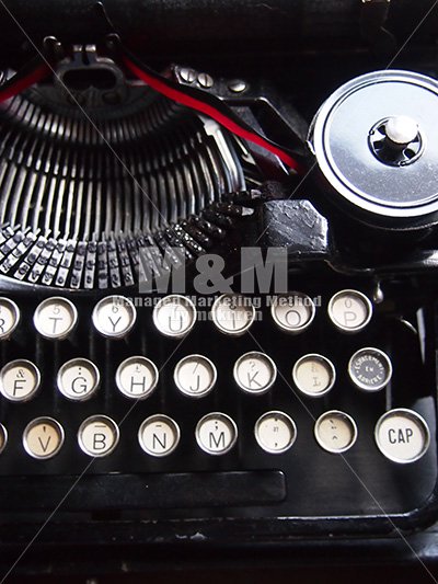 【写真素材】アンティーク タイプライター　S サイズ - M&M Collection