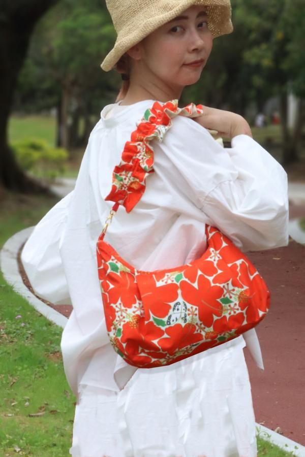 momoka様 9.30 ヨウム（試作）　レジン　バッグハンガー　カラスウリ momoka様 9.30 ヨウム（試作） レジン バッグハンガー カラスウリ