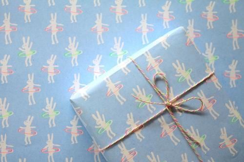 フラフープうさぎ柄ラッピングペーパー/包装紙 5枚 - おしゃれな フラフープうさぎ柄ラッピングペーパー/包装紙 5枚 - おしゃれな