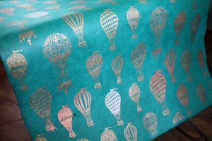 ネパール手漉き紙 気球柄/エメラルド/包装紙/ラッピングペーパーの商品画像