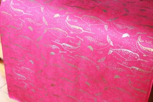 ネパール手漉き紙 一角獣シルバー＆ゴールド/ピンク/包装紙/ラッピングペーパーの商品画像