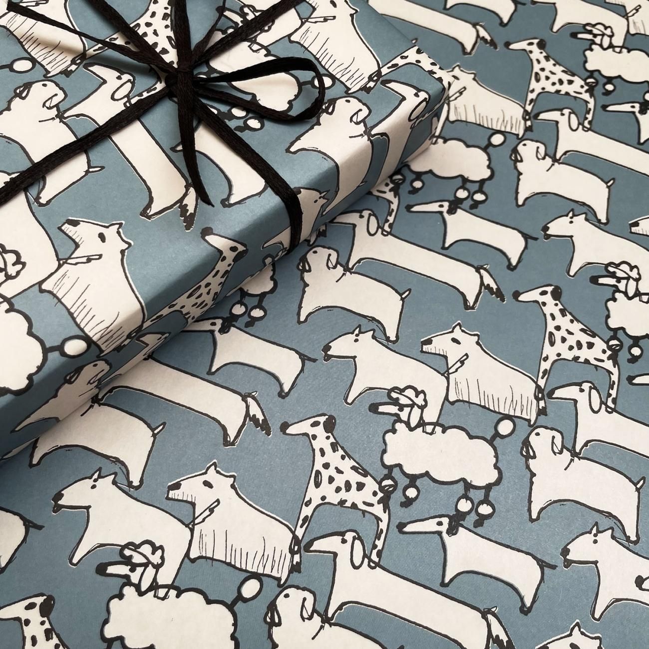 海外紙もの　中古　ヴィンテージラッピングペーパー　ロール ワン！ワン！ワン！柄／ブルー ラッピングペーパー/包装紙 5枚