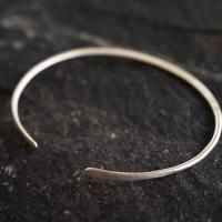 Thin Line bangle [ С |  ]