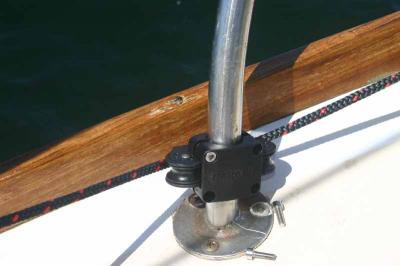 Harken 29mm Outboard stanchion lead block assembly