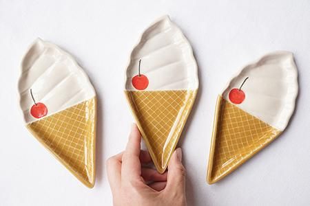【新品✨完売】よしざわ窯 プリン、クリームソーダ、ソフトクリームのお皿 3点 新品✨完売】よしざわ窯 プリン、クリームソーダ、ソフト
