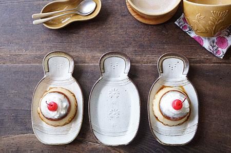 ラ4 oldwhite こけしの小皿 - 益子焼の小さな窯元「よしざわ窯