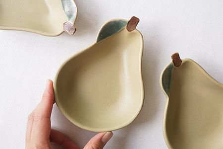 ア37 洋梨の小鉢 ピスタチオ - 益子焼の小さな窯元「よしざわ窯