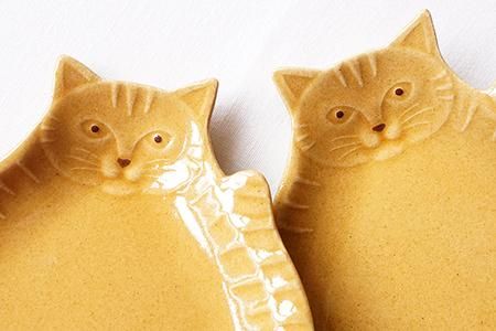 Amazon.co.jp: うつわやみたす 猫 三毛猫 プレート 皿 2枚
