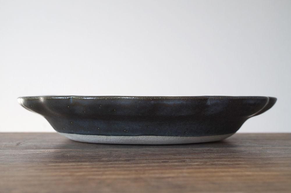 オ18 チャコール 西洋楕円深皿 大 - 益子焼の小さな窯元「よしざわ窯