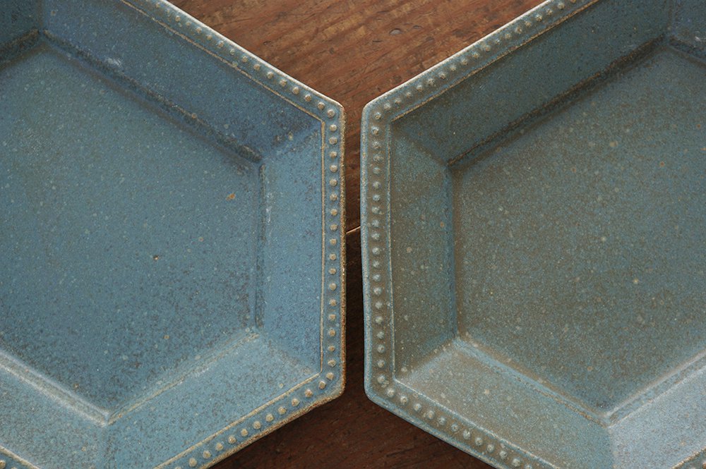 青錆釉 六角洋皿 - 益子焼の小さな窯元「よしざわ窯」- 生活陶器 