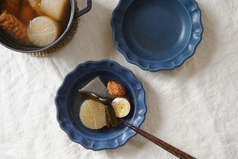 藍色 洋まる深皿 中 - 益子焼の小さな窯元「よしざわ窯」- 生活陶器 