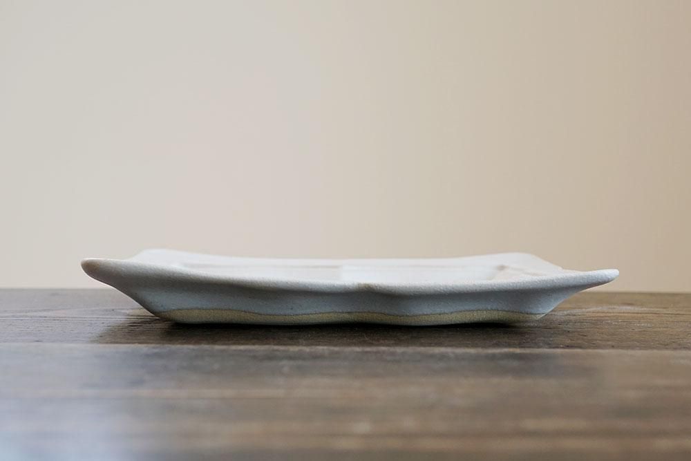 【C】ホワイトハンドモチーフ/Made in Japan /陶器製・小物入れ ホワイトキューブ」ホルダー【陶器 小物入れ コットンボックス